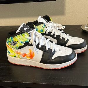 Jordan Mid SE Drip - UNISEX